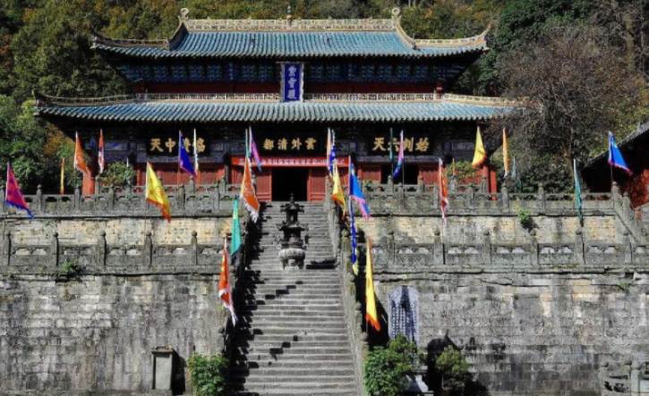 湖北武当山算命灵验准确的高人是谁？